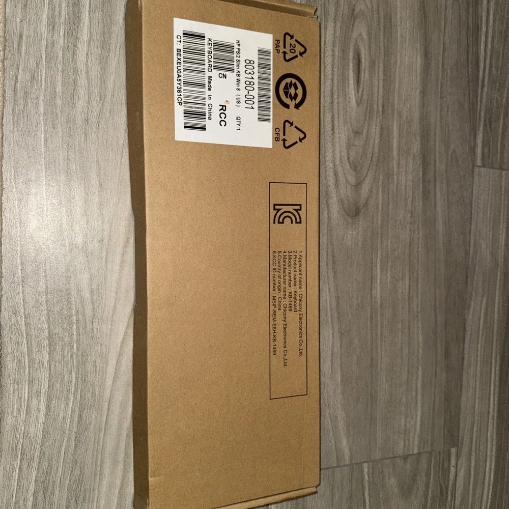 HP Keyboard 803180-001 PS2 Slim KB Win 8 US NEW